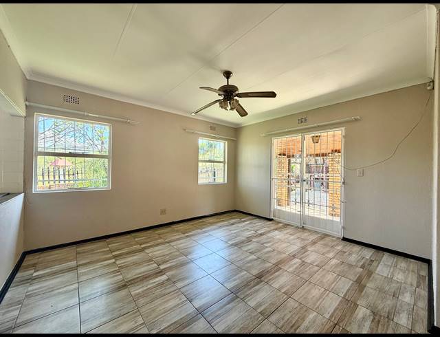 3 BEDROOM CLUSTER RENTED IN GLENVISTA